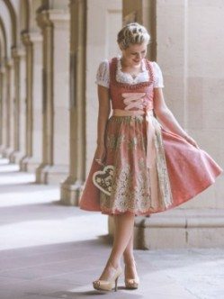 Kleiderkunst Dirndl Rosemarie