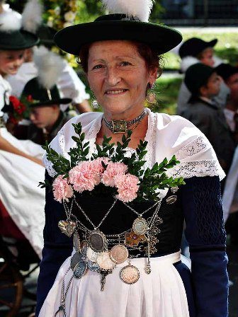 Miesbacher Tracht