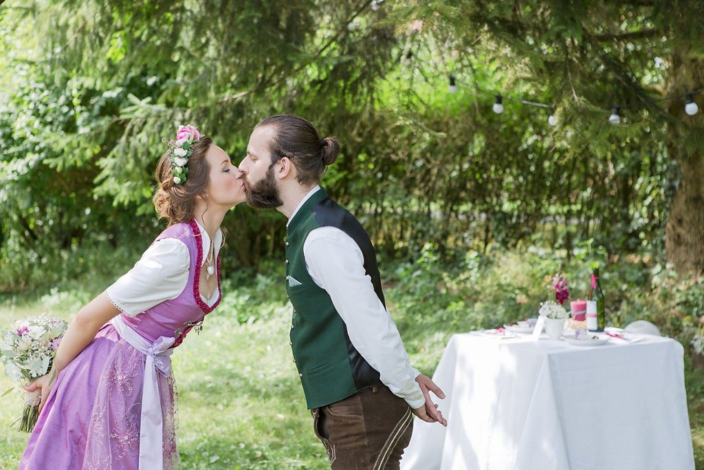 © Barbara Meyer-Selinger Trachtenhochzeit modern