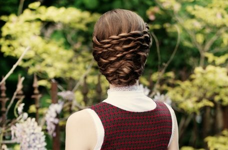 Geflochtene Dirndlfrisur Wasserfall