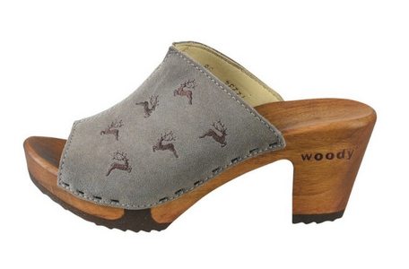 Pantoffel mit Hirschmotiv von Woody