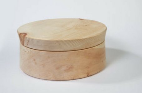 Brotdose aus Zirbenholz
