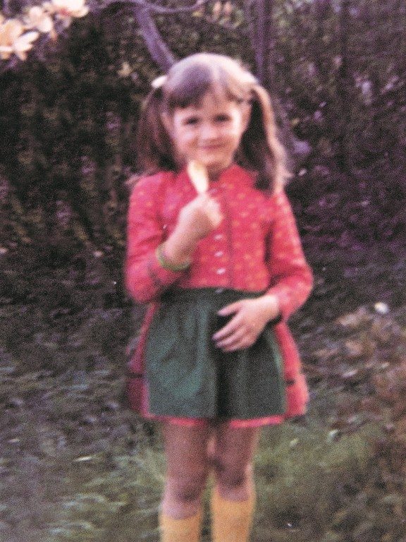 Ulli Ehrlich als Kind im Dirndl