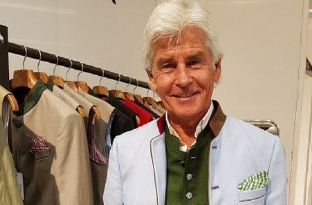 Mann im Frühjahr 2018