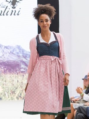 Gipfeltreffen Der Tracht Im M32. Foto: Andreas Kolarik, 18.07.17