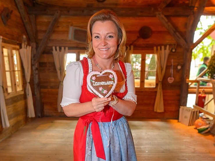Claudia Wiesner auf der Damenwiesn