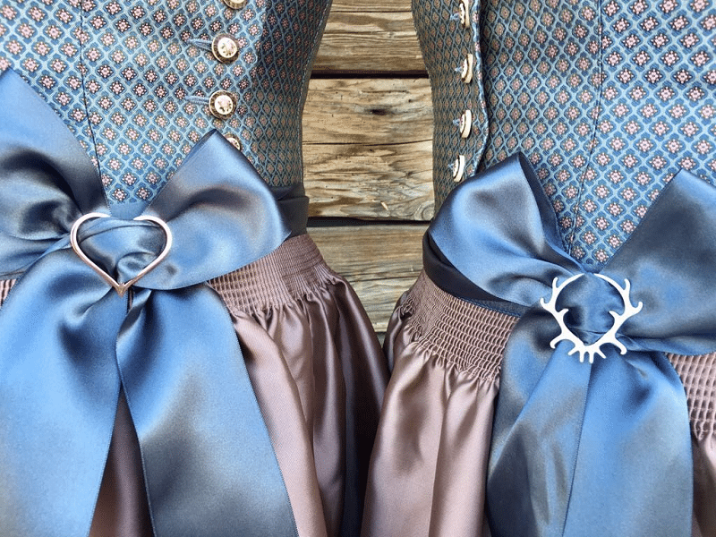 Donani Dirndlspangerl blau