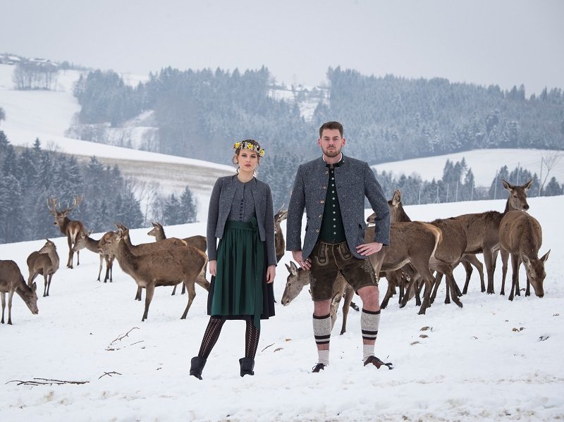 Kaiserliche Liebelei Dirndl Und Herrentracht
