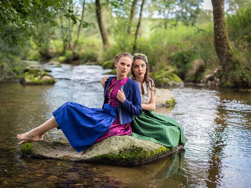 Kaiserliche Liebelei Hochgeschlossenes Dirndl