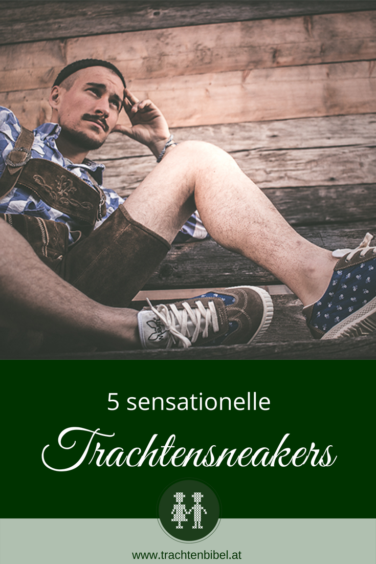 Mann in Lederhose und Trachtensneakers