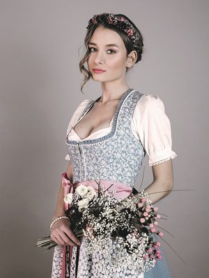 Alpenfee Dirndl Mia Hellblau